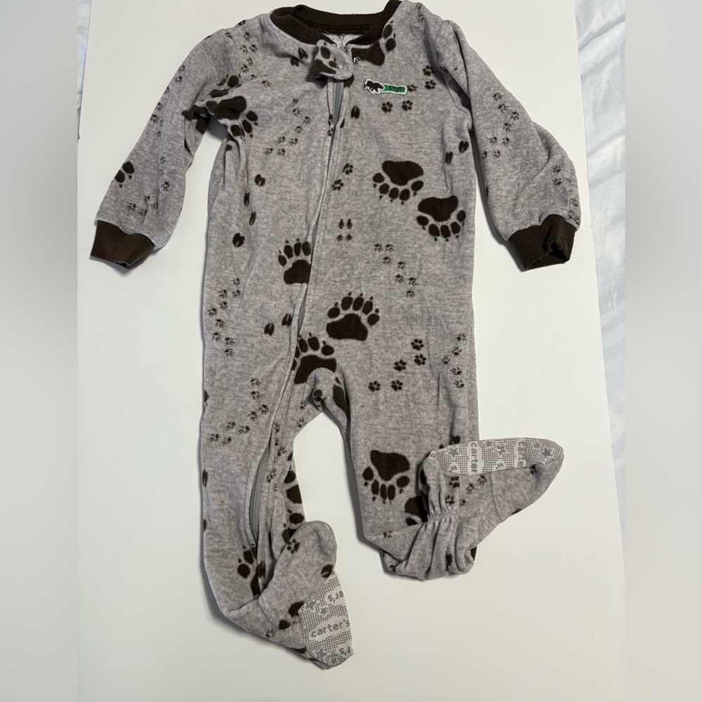Carter’s fleece footie pajama sleeper zip 18m bear tracks